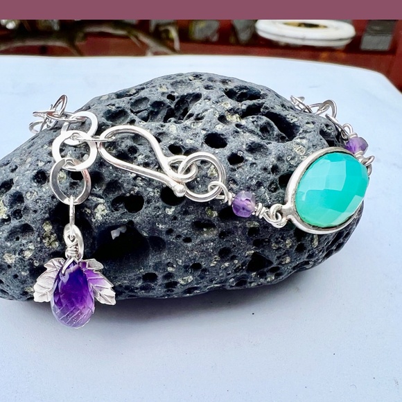 Natural Teal Chalcedony Amethyst Bracelet with Leaf Charm Solid Sterling Silver - Picture 4 of 7